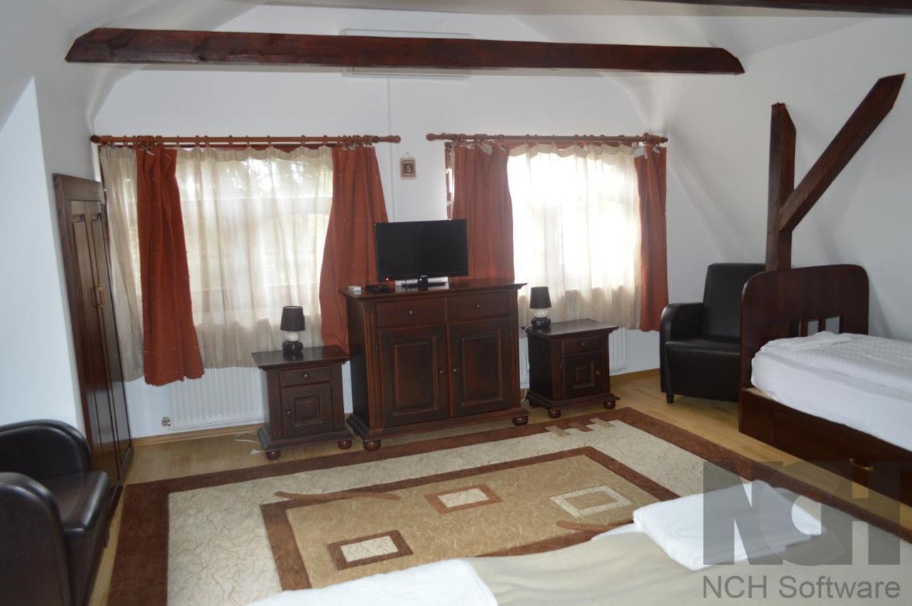 Hotel La Mos Pavel Noslac Esterno foto